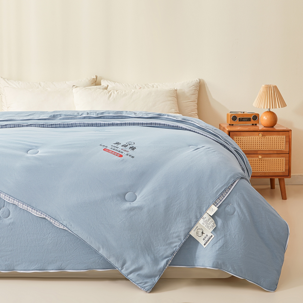 91家纺网 家纺一手货源 找家纺 逸居家纺 2025新款A类水洗棉立体边新疆棉花被子母被 新疆棉花子母被 纯净蓝