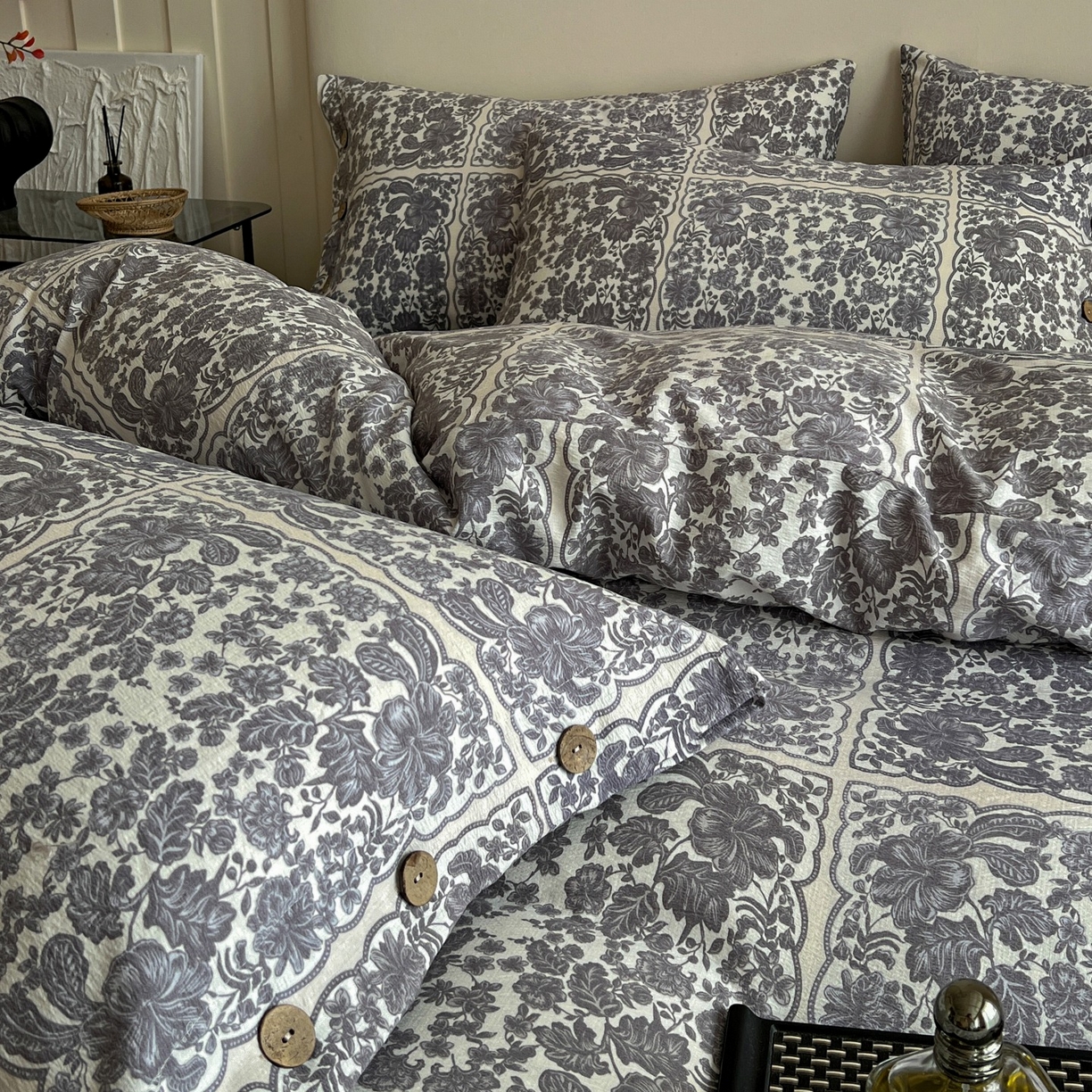 91家纺网 家纺一手货源 找家纺 （总）梦纤绒 2025新款亚麻纽扣款四件套