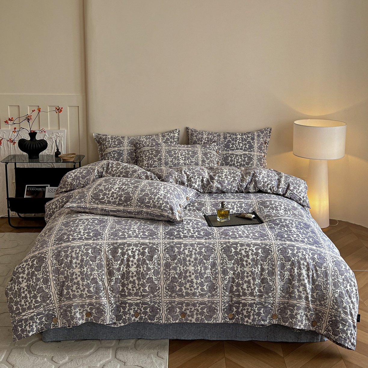 91家纺网 家纺一手货源 找家纺 梦纤绒 2025新款亚麻纽扣款四件套 梵克灰