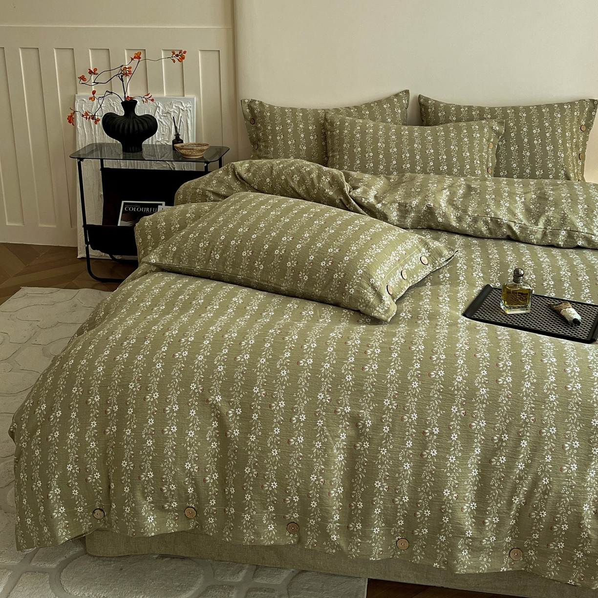 91家纺网 家纺一手货源 找家纺 梦纤绒 2025新款亚麻纽扣款四件套 复古绿