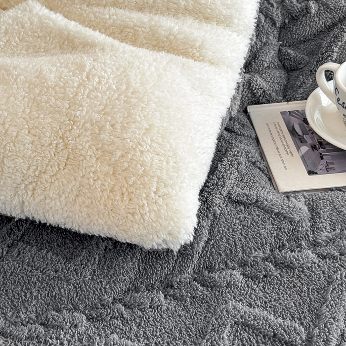 91家纺网 家纺一手货源 找家纺 畅销被业 2025新款塔芙绒冬被 塔芙绒-高级灰