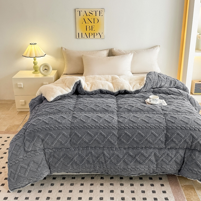 91家纺网 家纺一手货源 找家纺 畅销被业 2025新款塔芙绒冬被 塔芙绒-高级灰