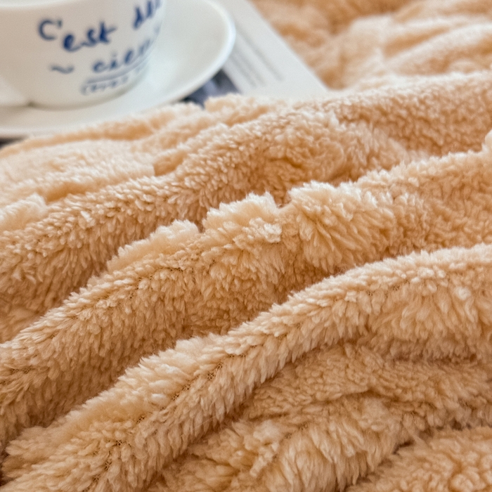 91家纺网 家纺一手货源 找家纺 畅销被业 2025新款塔芙绒冬被 塔芙绒-卡其