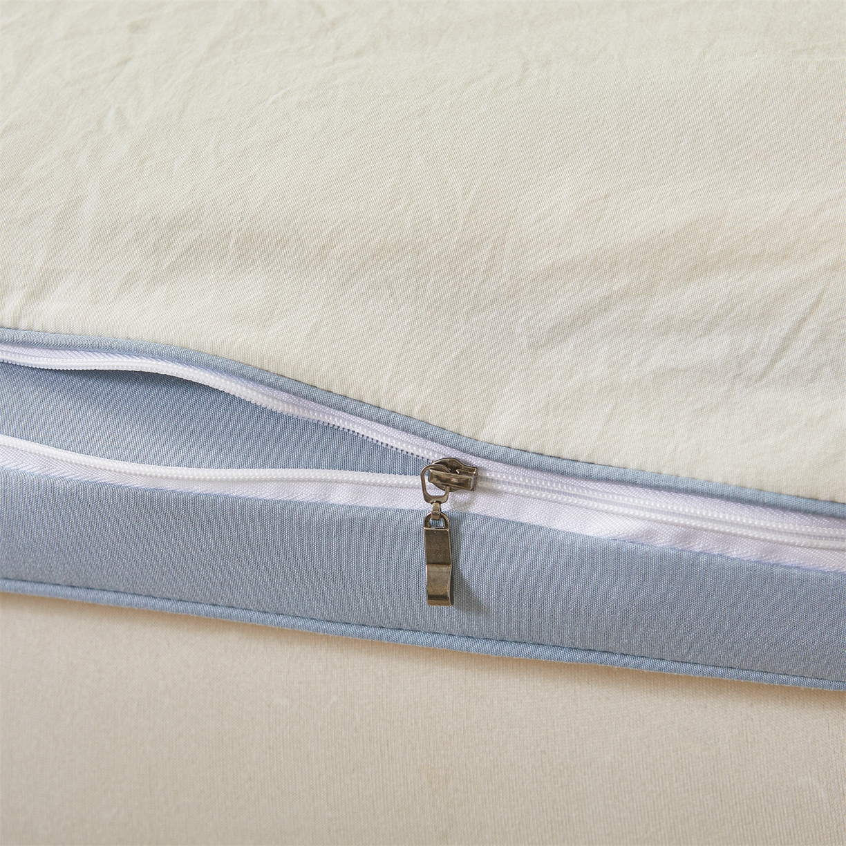 91家纺网 家纺一手货源 找家纺 逸居家纺 2025新款A类水洗棉立体边良品大豆被子母被 良品大豆子母被-白拼海蓝