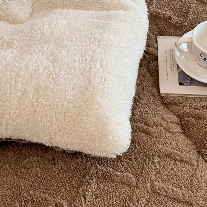 91家纺网 家纺一手货源 找家纺 畅销被业 2025新款塔芙绒冬被 塔芙绒-深咖