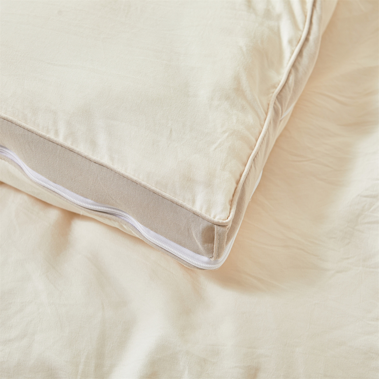 91家纺网 家纺一手货源 找家纺 逸居家纺 2025新款A类水洗棉立体边良品大豆被子母被 良品大豆子母被-白拼咖