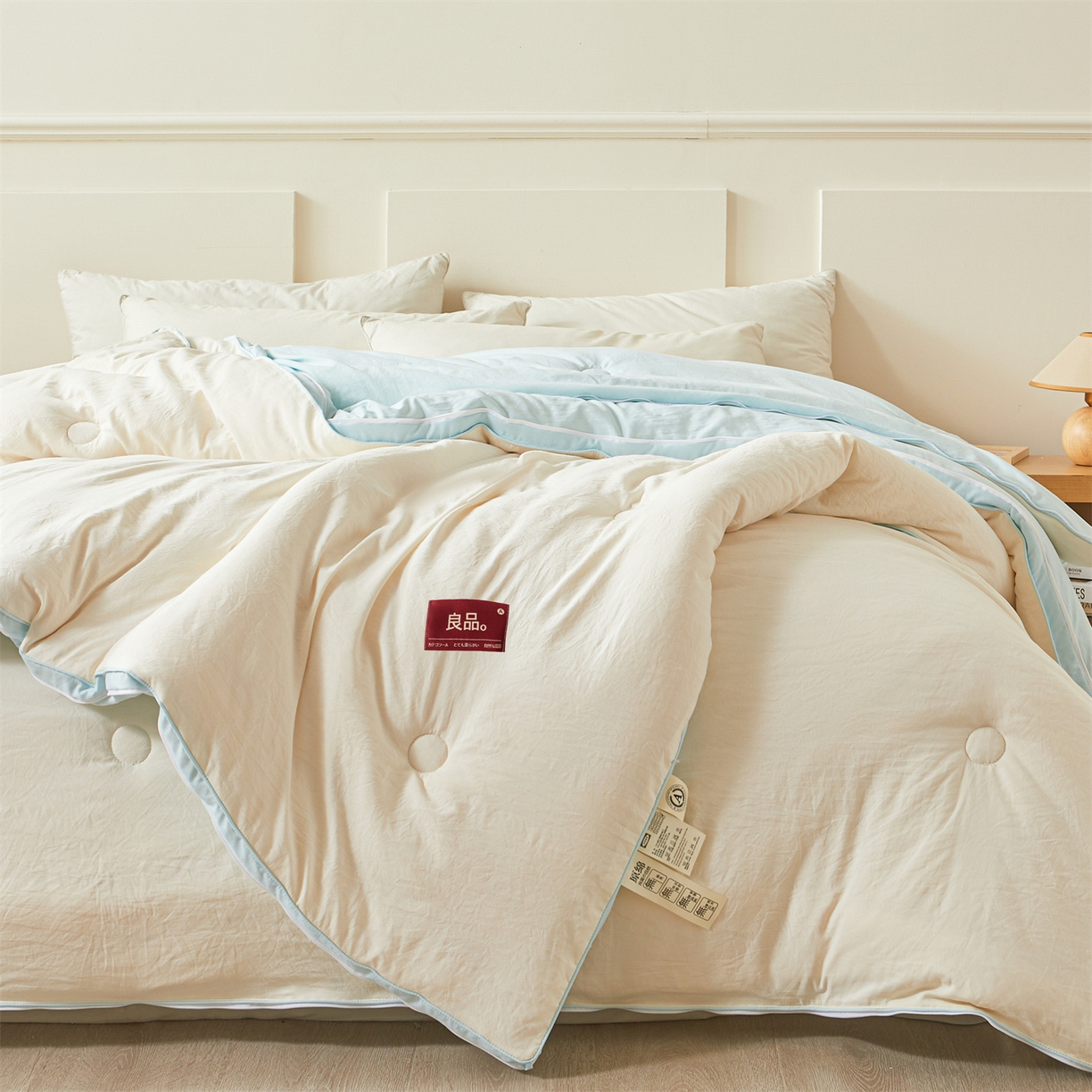 91家纺网 家纺一手货源 找家纺 逸居家纺 2025新款A类水洗棉立体边良品大豆被子母被 良品大豆子母被-白拼天蓝