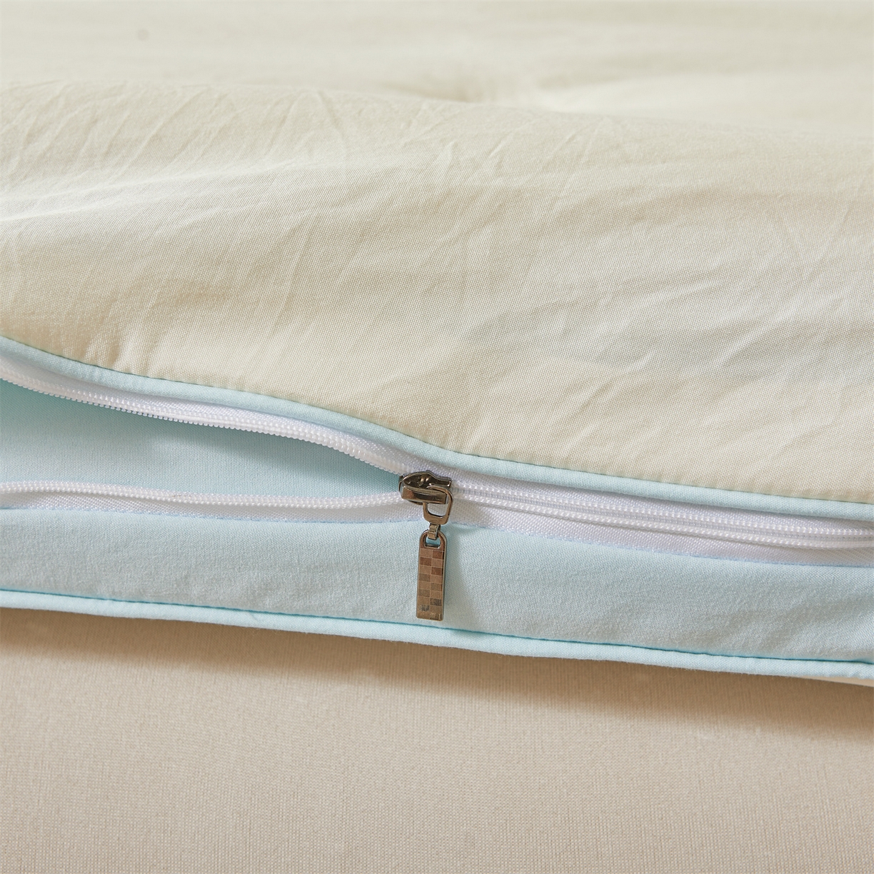 91家纺网 家纺一手货源 找家纺 逸居家纺 2025新款A类水洗棉立体边良品大豆被子母被 良品大豆子母被-白拼天蓝