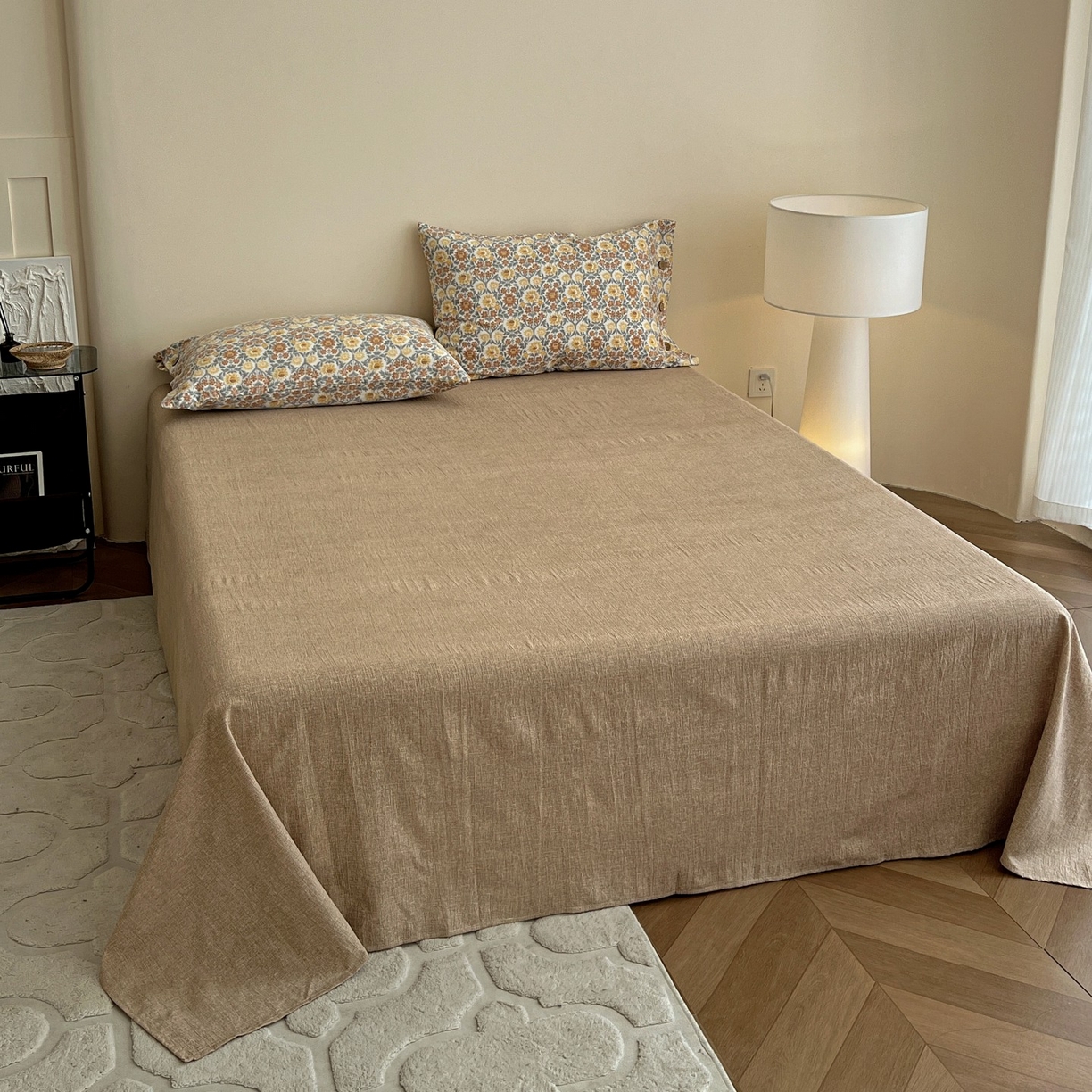 91家纺网 家纺一手货源 找家纺 梦纤绒 2025新款亚麻纽扣款四件套 洛神