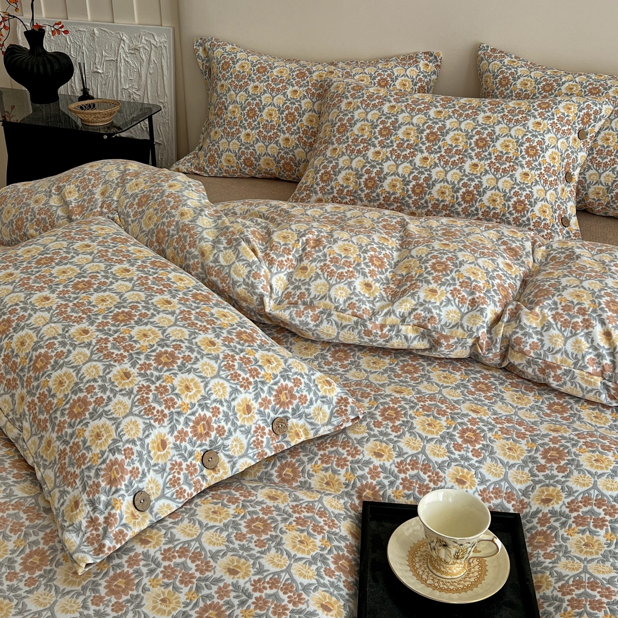 91家纺网 家纺一手货源 找家纺 梦纤绒 2025新款亚麻纽扣款四件套 洛神