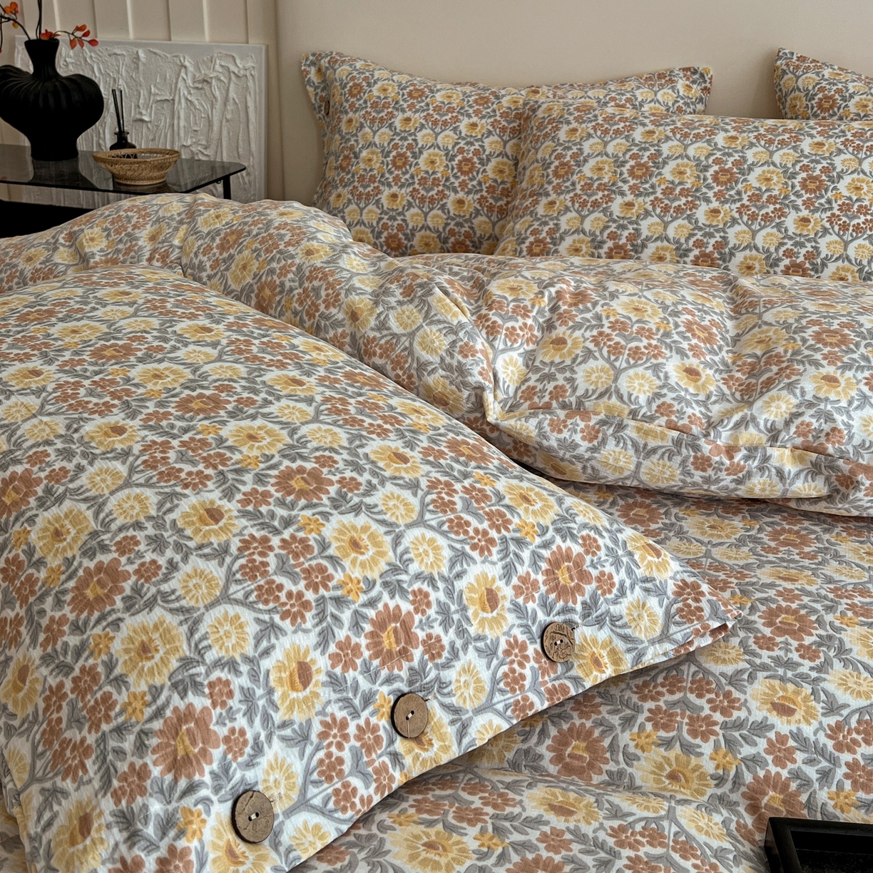 91家纺网 家纺一手货源 找家纺 梦纤绒 2025新款亚麻纽扣款四件套 洛神