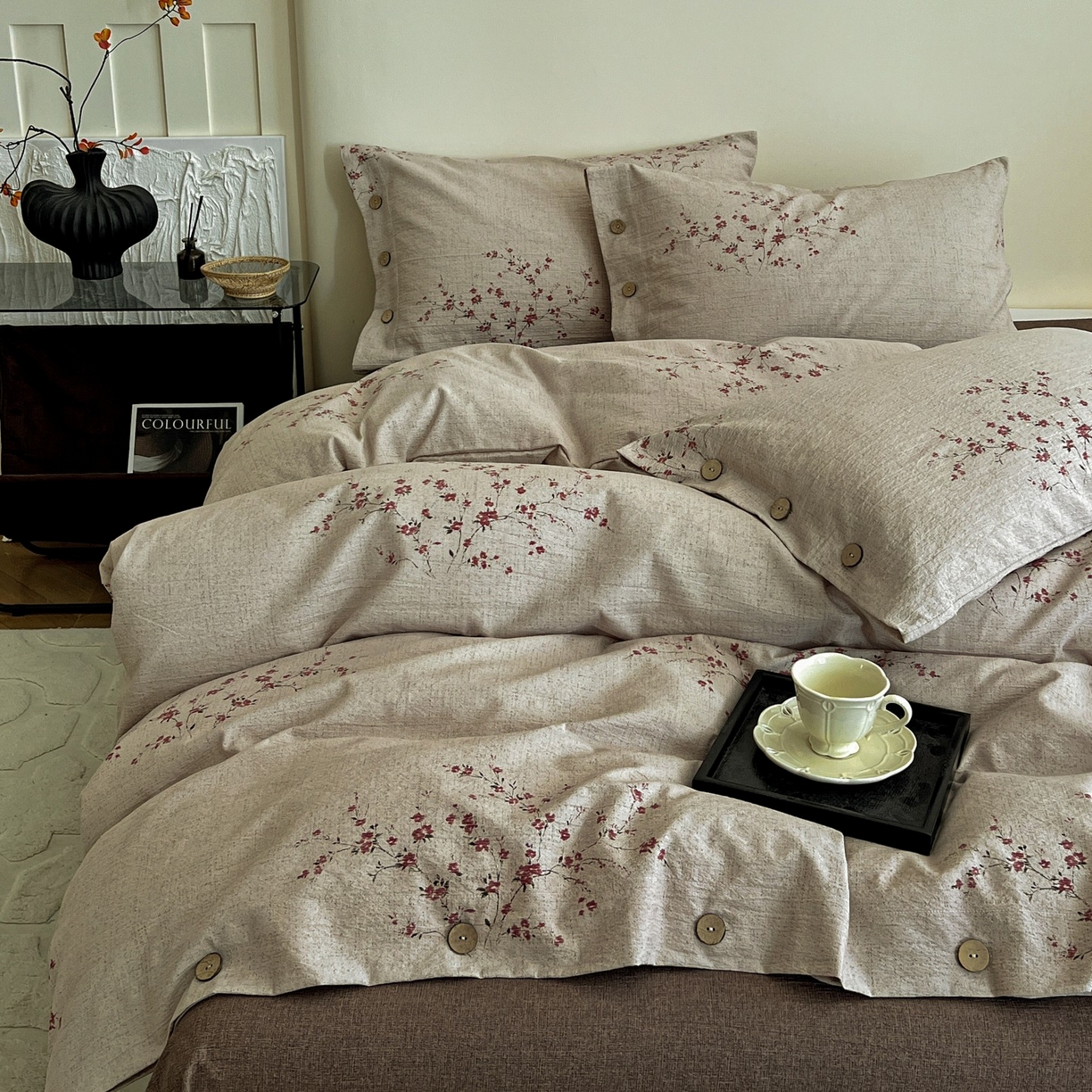 91家纺网 家纺一手货源 找家纺 梦纤绒 2025新款亚麻纽扣款四件套 梅花洛