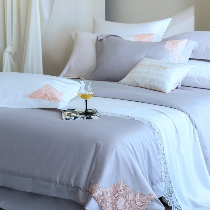 91家纺网 家纺一手货源 找家纺 初拾 2025新款100s全棉“精致”蕾丝花边四件套—嘉柏丽尔  嘉柏丽尔-气质灰