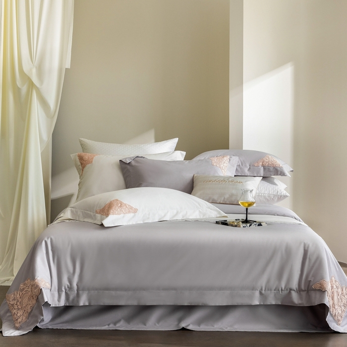 初拾 2025新款100s全棉“精致”蕾丝花边四件套—嘉柏丽尔  嘉柏丽尔-气质灰