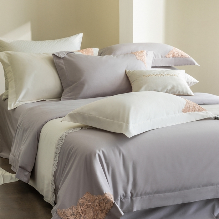 91家纺网 家纺一手货源 找家纺 初拾 2025新款100s全棉“精致”蕾丝花边四件套—嘉柏丽尔  嘉柏丽尔-气质灰