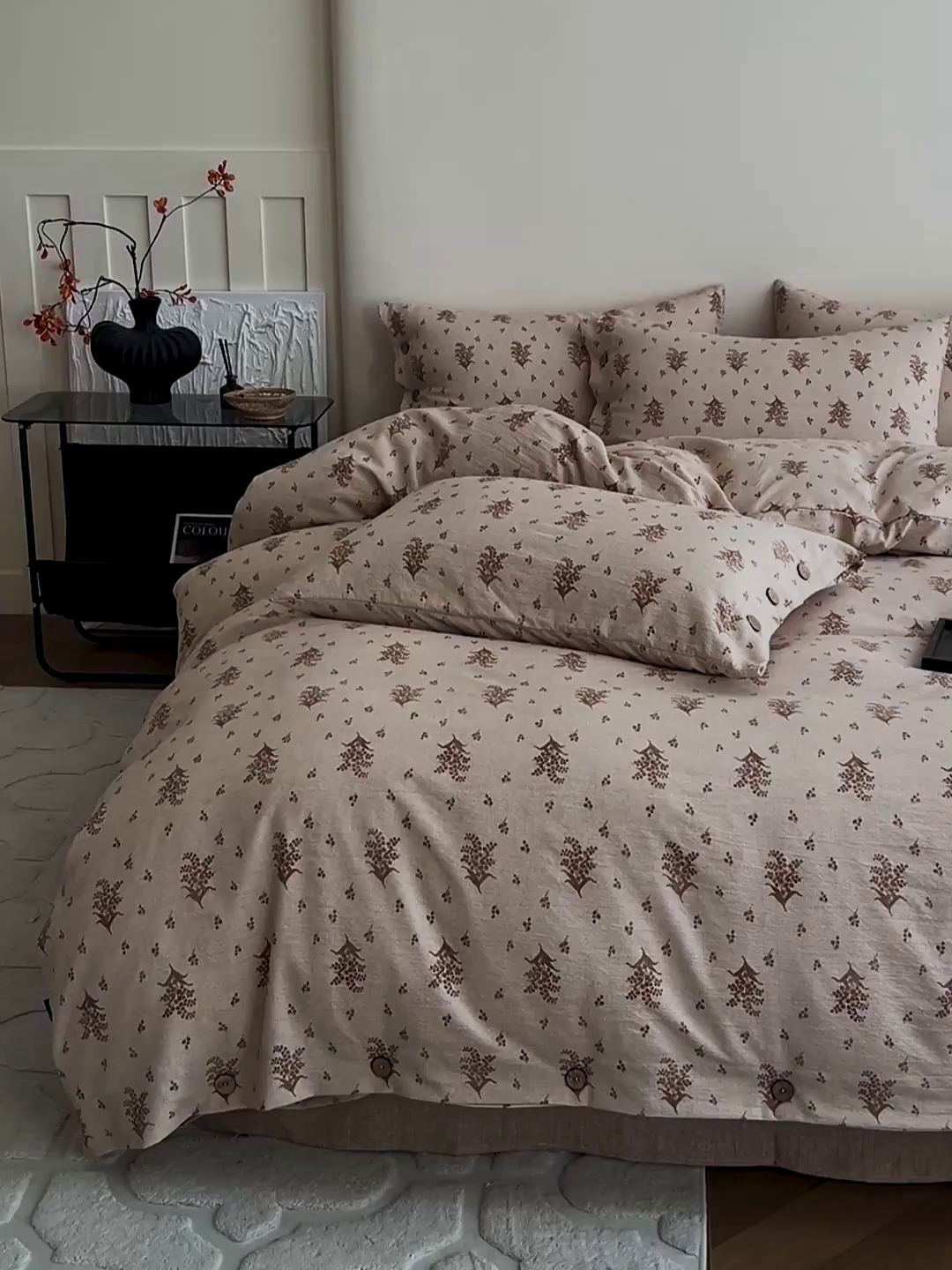 91家纺网 家纺一手货源 找家纺 梦纤绒 2025新款亚麻纽扣款四件套 秋意