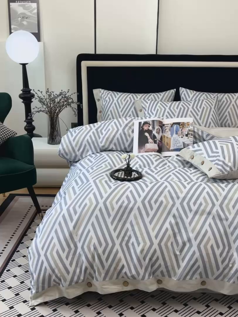 91家纺网 家纺一手货源 找家纺 未来家居 2025秋冬新款全棉加厚磨毛纽扣工艺四件套 曼尼-灰