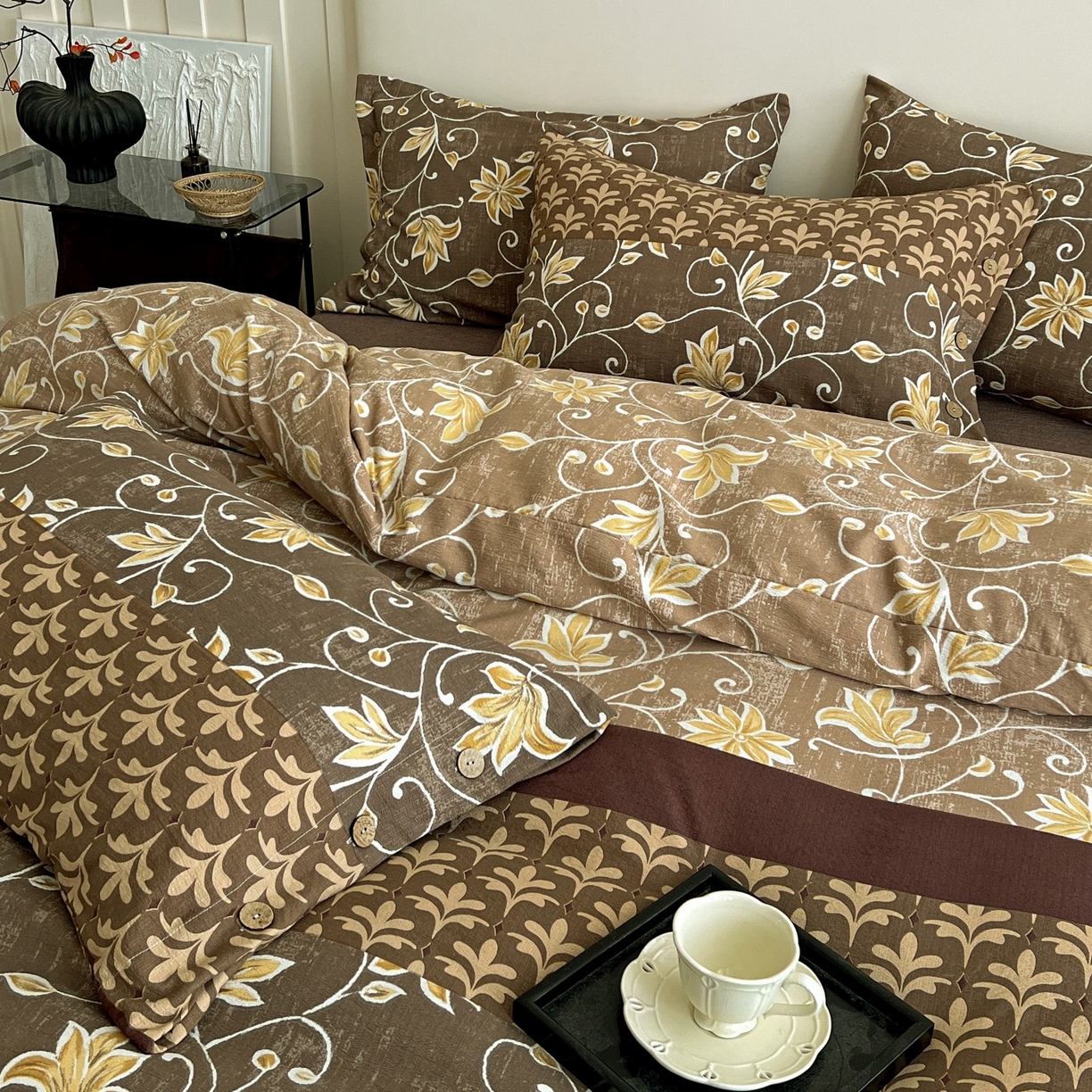 91家纺网 家纺一手货源 找家纺 梦纤绒 2025新款亚麻纽扣款四件套 一路繁花