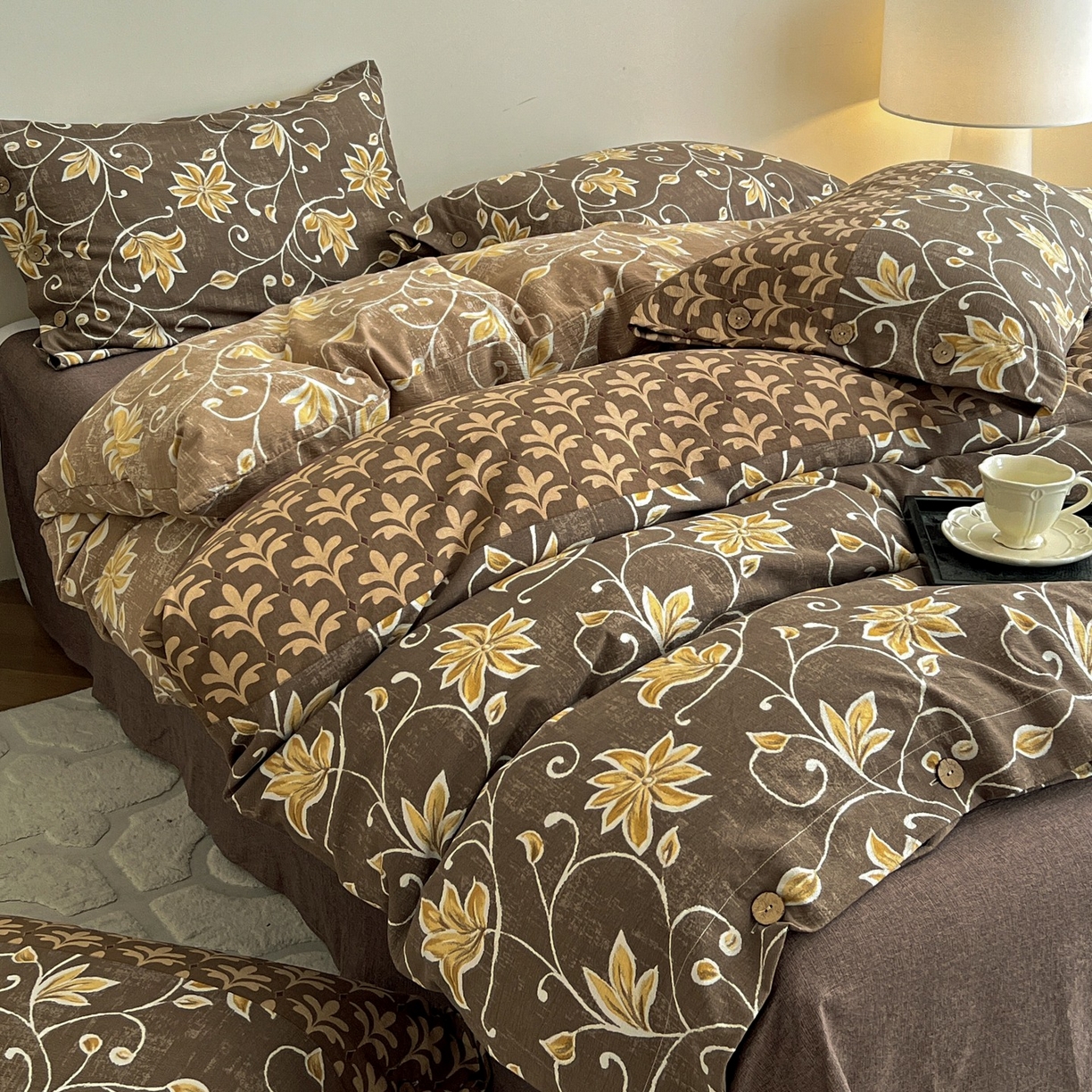 91家纺网 家纺一手货源 找家纺 梦纤绒 2025新款亚麻纽扣款四件套 一路繁花