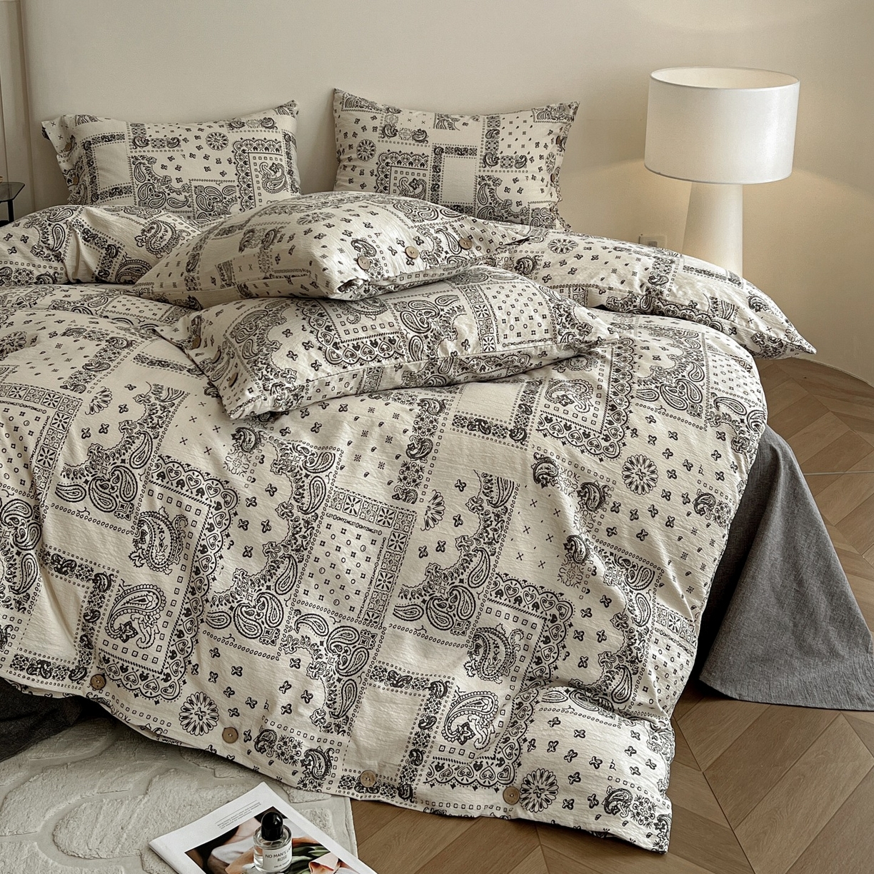 91家纺网 家纺一手货源 找家纺 梦纤绒 2025新款亚麻纽扣款四件套 伊甸园