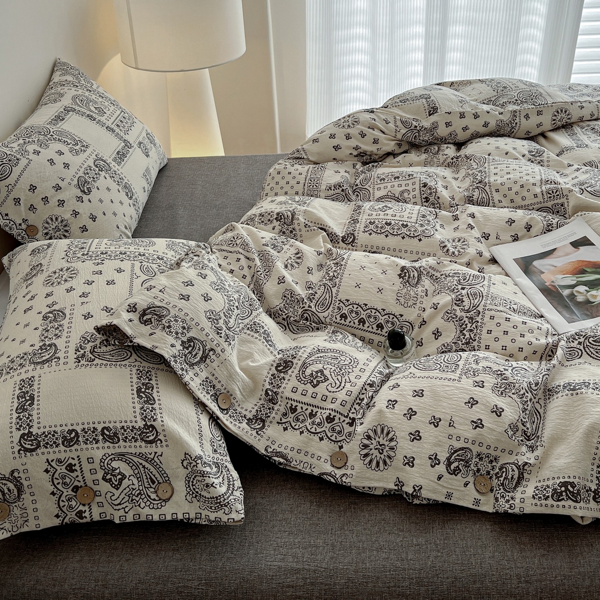 91家纺网 家纺一手货源 找家纺 梦纤绒 2025新款亚麻纽扣款四件套 伊甸园