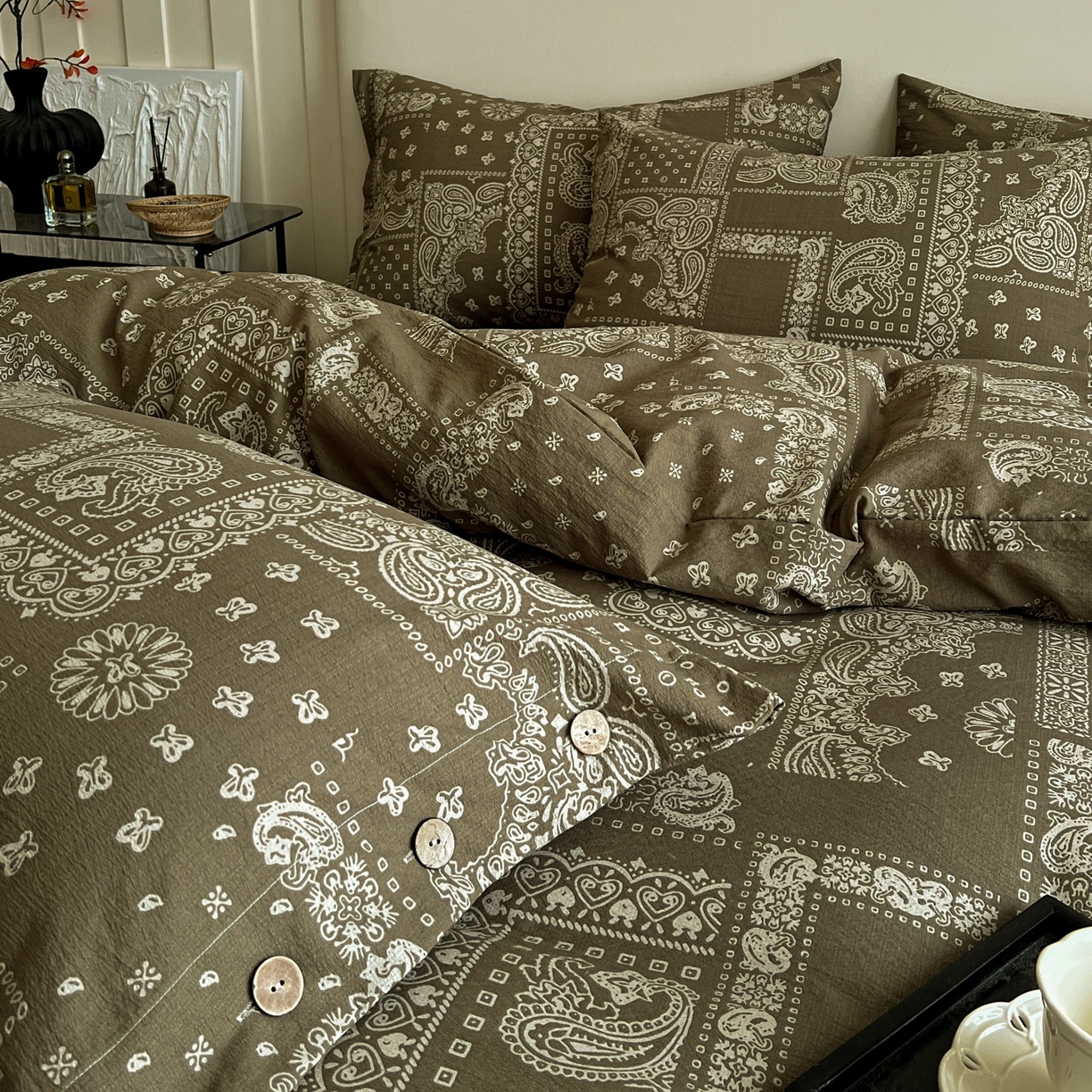 91家纺网 家纺一手货源 找家纺 梦纤绒 2025新款亚麻纽扣款四件套 印象庄园