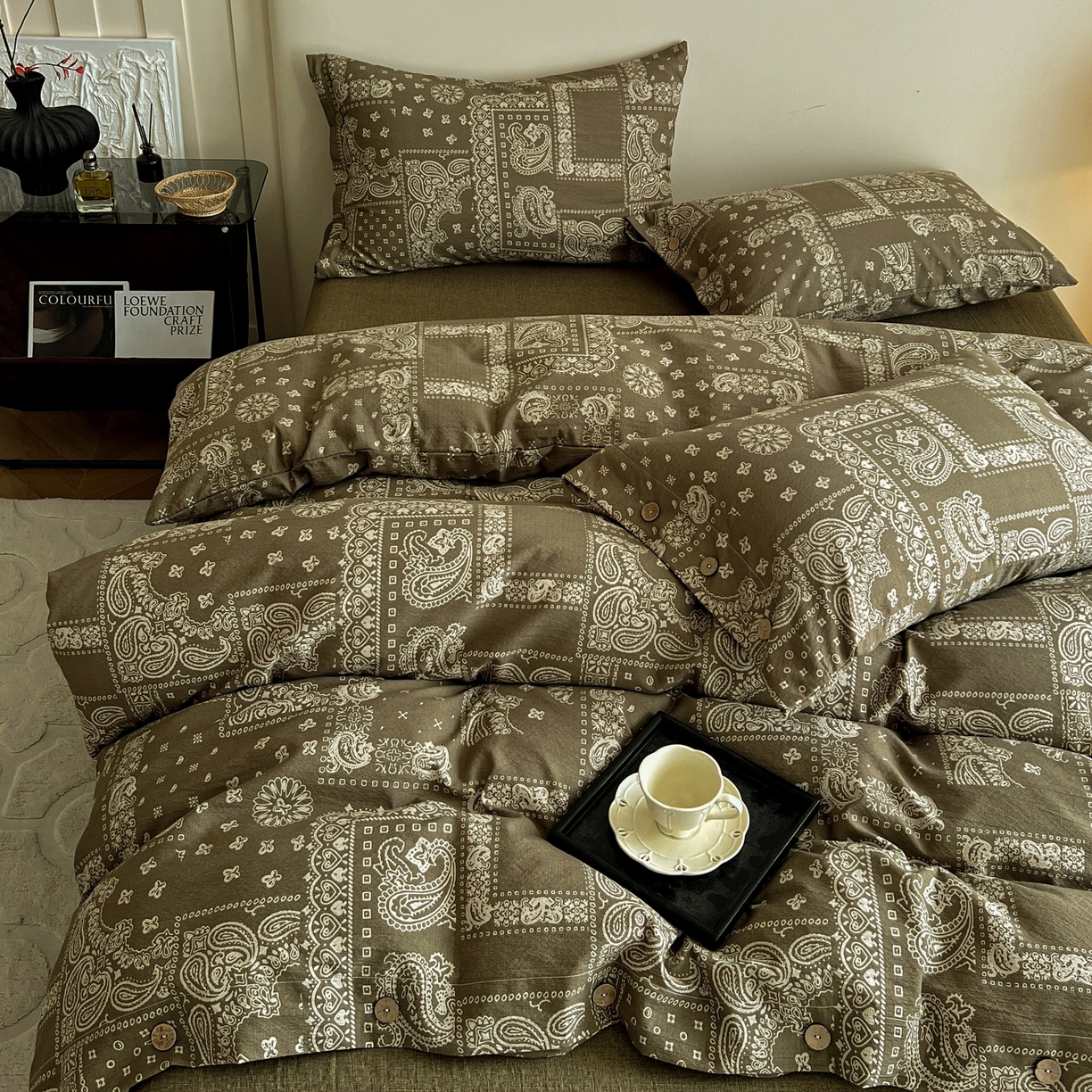 91家纺网 家纺一手货源 找家纺 梦纤绒 2025新款亚麻纽扣款四件套 印象庄园