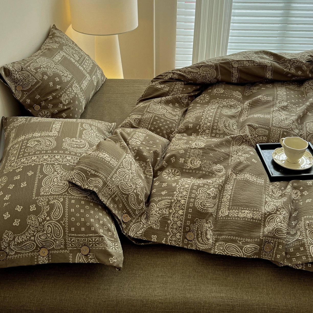 91家纺网 家纺一手货源 找家纺 梦纤绒 2025新款亚麻纽扣款四件套 印象庄园