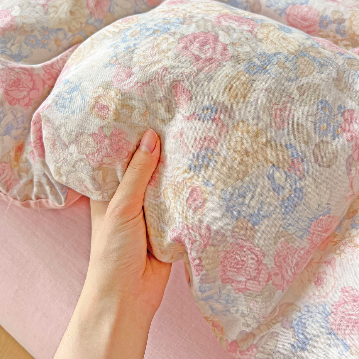 91家纺网 家纺一手货源 找家纺 小懒猪 2025新款全棉有氧有氧双层纱清新印花四件套 富贵满园