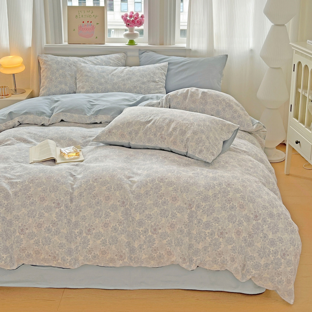 91家纺网 家纺一手货源 找家纺 小懒猪 2025新款全棉有氧有氧双层纱清新印花四件套 蓝花倩影