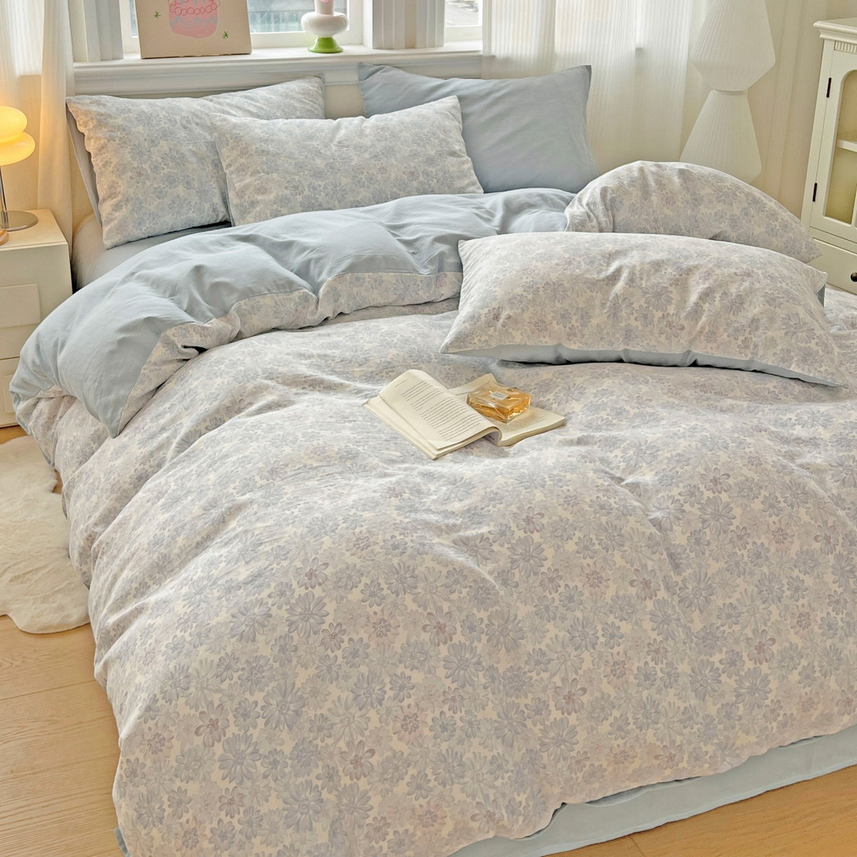 91家纺网 家纺一手货源 找家纺 小懒猪 2025新款全棉有氧有氧双层纱清新印花四件套 蓝花倩影