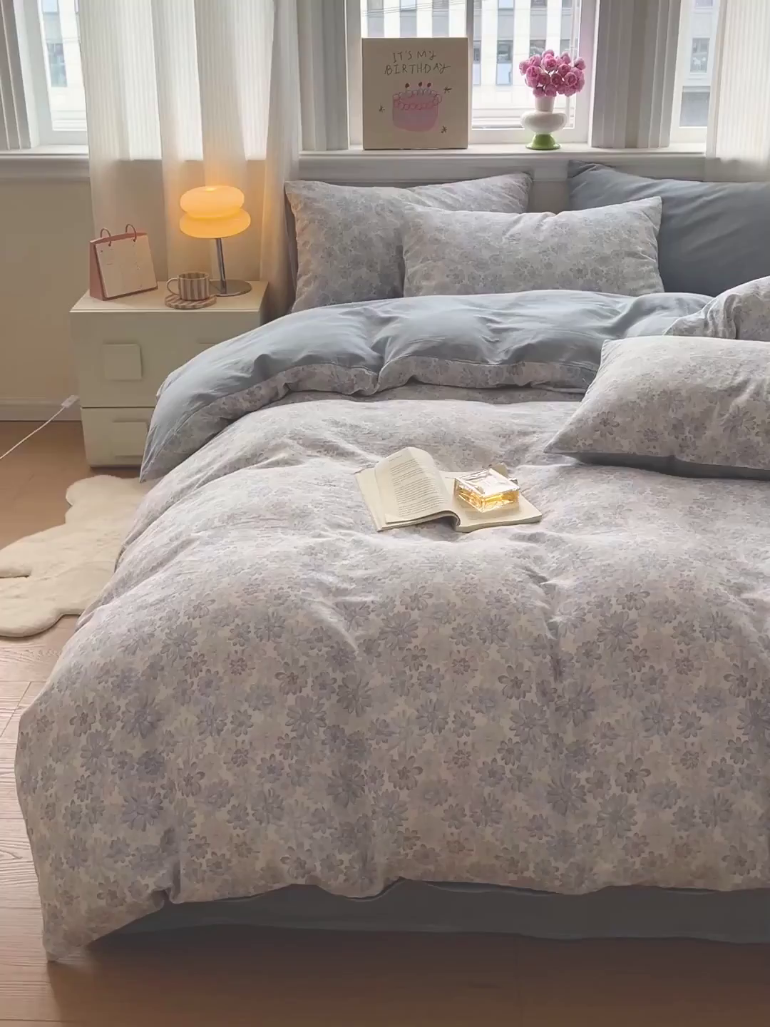 91家纺网 家纺一手货源 找家纺 小懒猪 2025新款全棉有氧有氧双层纱清新印花四件套 蓝花倩影