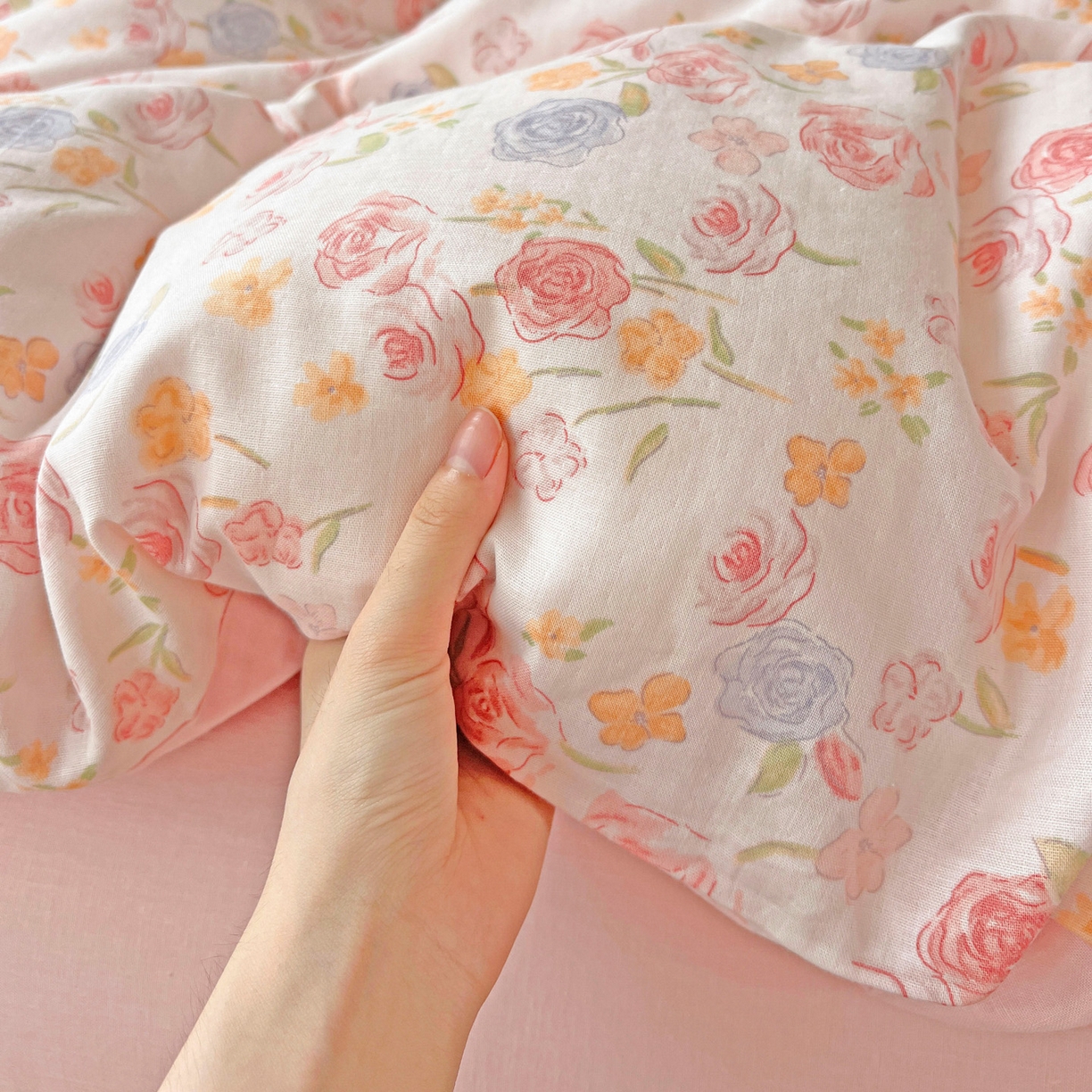 91家纺网 家纺一手货源 找家纺 小懒猪 2025新款全棉有氧有氧双层纱清新印花四件套 玫瑰花语