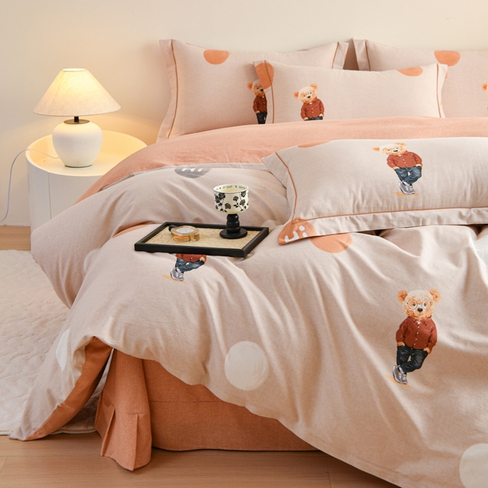 91家纺网 家纺一手货源 找家纺 铭浩家纺 2025新款全棉纯棉数码印花四件套 趣味熊-咖