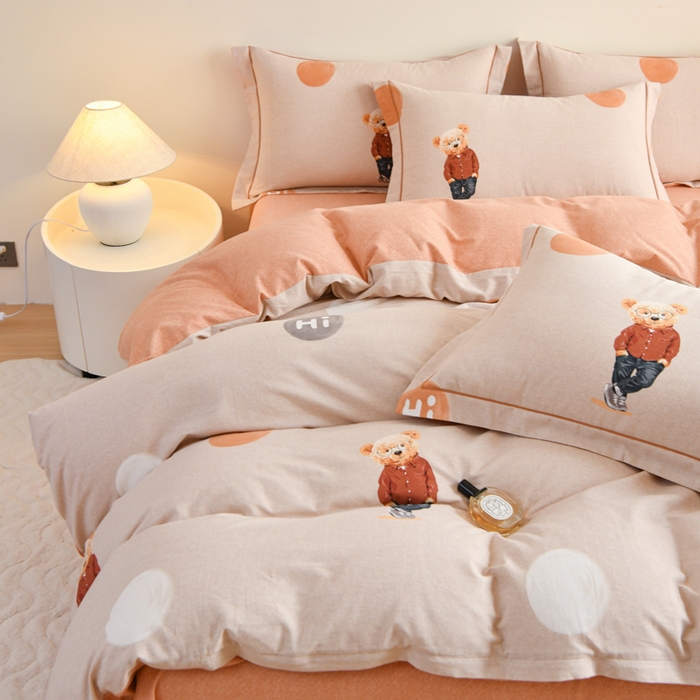 91家纺网 家纺一手货源 找家纺 铭浩家纺 2025新款全棉纯棉数码印花四件套 趣味熊-咖