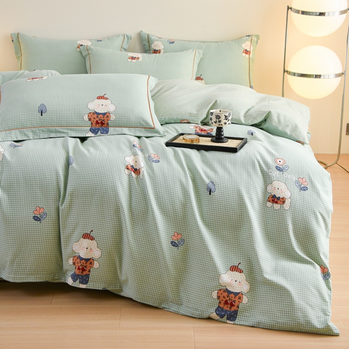 91家纺网 家纺一手货源 找家纺 铭浩家纺 2025新款全棉纯棉数码印花四件套 贴布小熊-绿