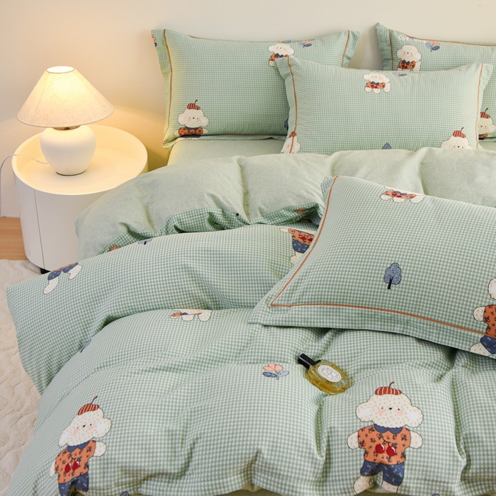 91家纺网 家纺一手货源 找家纺 铭浩家纺 2025新款全棉纯棉数码印花四件套 贴布小熊-绿