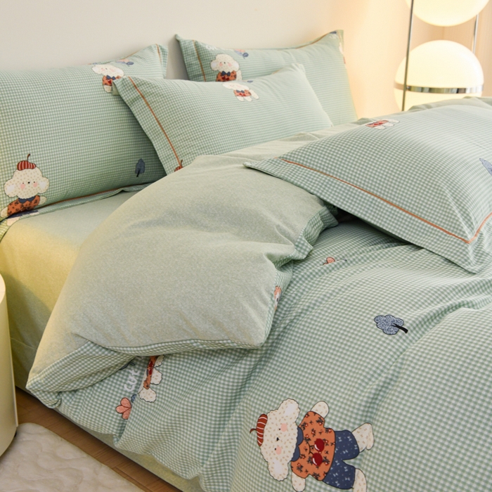 91家纺网 家纺一手货源 找家纺 铭浩家纺 2025新款全棉纯棉数码印花四件套 贴布小熊-绿