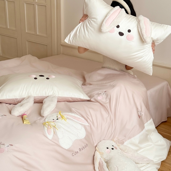 91家纺网 家纺一手货源 找家纺 [91家纺网精选] 新款100S长绒棉精密刺绣系列-樱桃奶兔