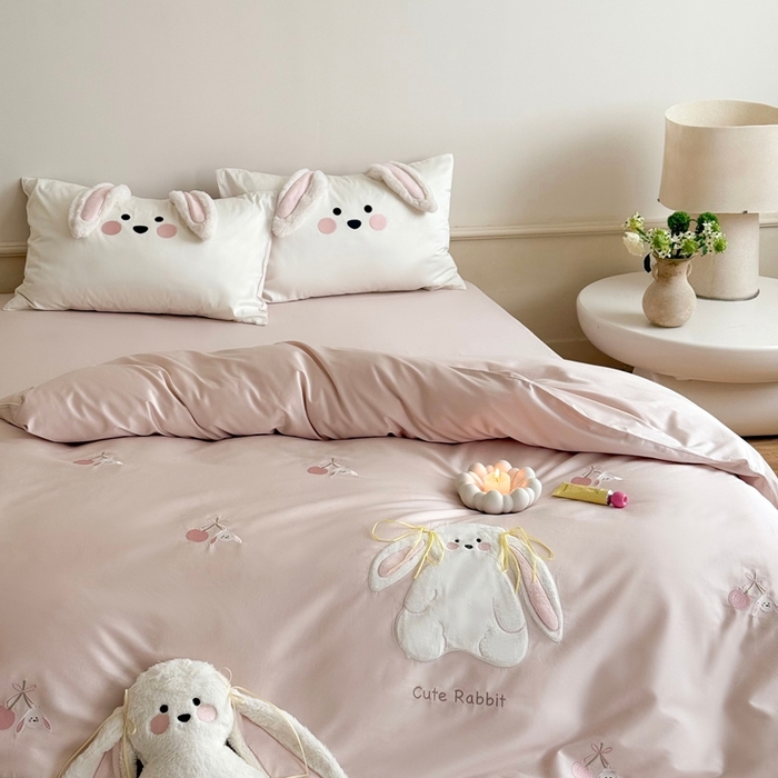 91家纺网 家纺一手货源 找家纺 [91家纺网精选] 新款100S长绒棉精密刺绣系列-樱桃奶兔