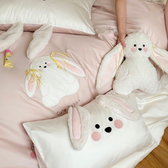 91家纺网 家纺一手货源 找家纺 [91家纺网精选] 新款100S长绒棉精密刺绣系列-樱桃奶兔