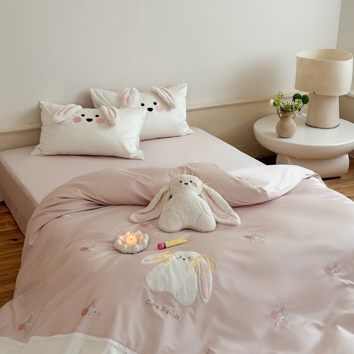 91家纺网 家纺一手货源 找家纺 [91家纺网精选] 新款100S长绒棉精密刺绣系列-樱桃奶兔