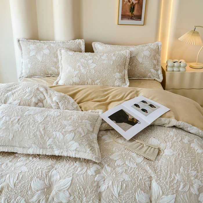 91家纺网 家纺一手货源 找家纺 尚品凤凰 2025兔毛绒四件套 爱娜  卡其