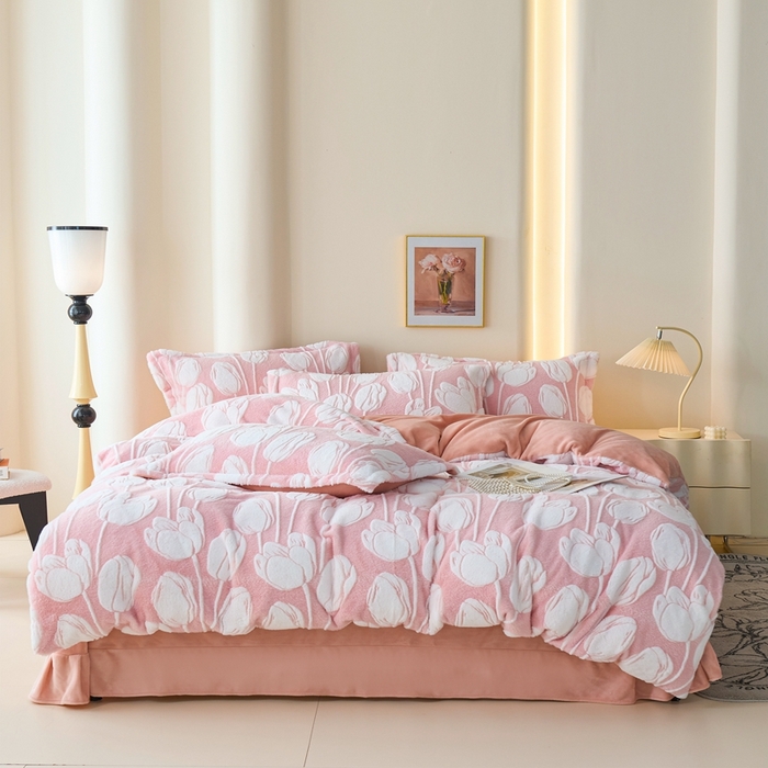 91家纺网 家纺一手货源 找家纺 尚品凤凰 2025兔毛绒四件套 珍妮  粉豆沙