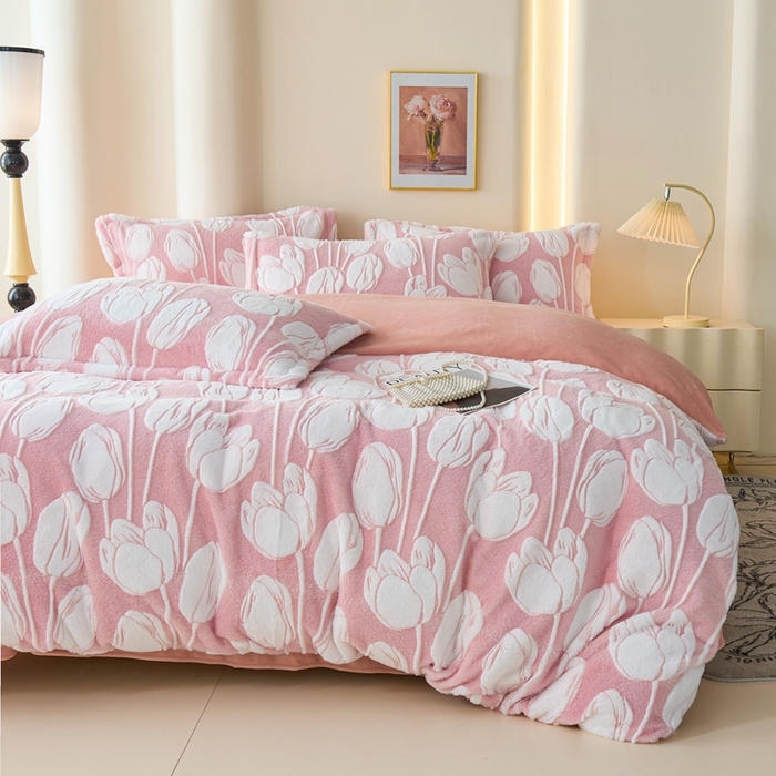 91家纺网 家纺一手货源 找家纺 尚品凤凰 2025兔毛绒四件套 珍妮  粉豆沙