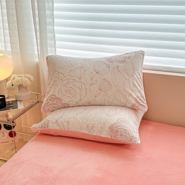 91家纺网 家纺一手货源 找家纺 （总）眠博士 2025新款立体雕花牛奶绒加厚保暖四件套