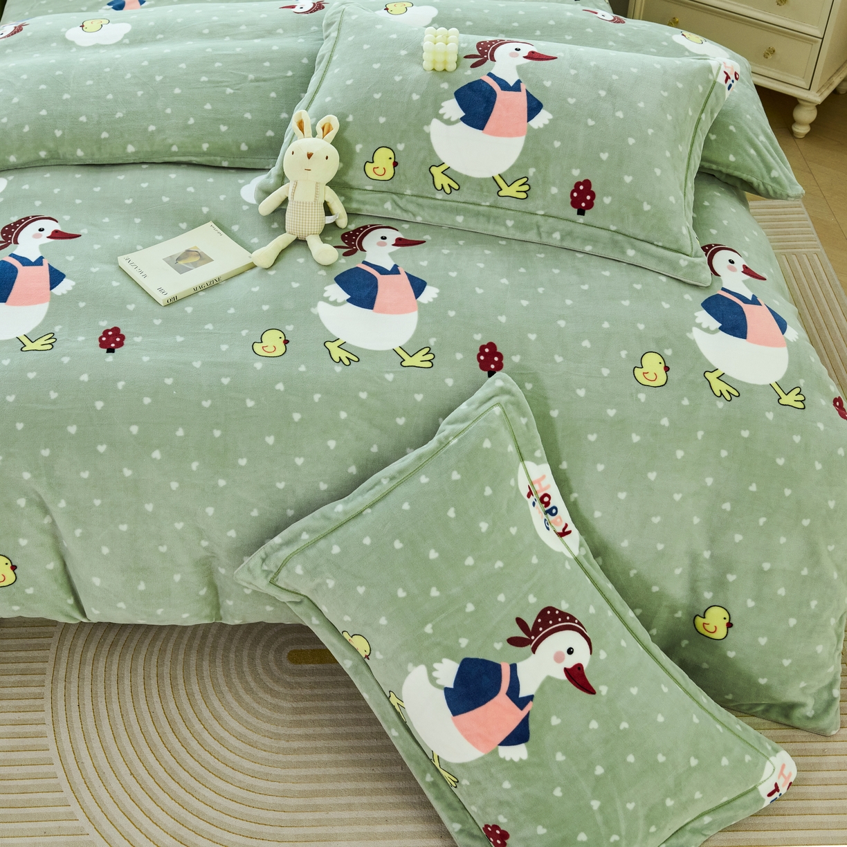 91家纺网 家纺一手货源 找家纺 （总）尚品凤凰2025新款高克重印花牛奶绒四件套-工艺款