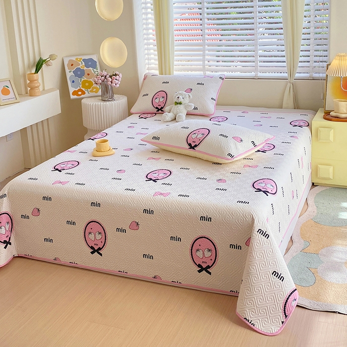 91家纺网 家纺一手货源 找家纺 羽爱家纺 2025新款A类双面印花全棉水洗床盖套件-三件套 草莓奶昔-