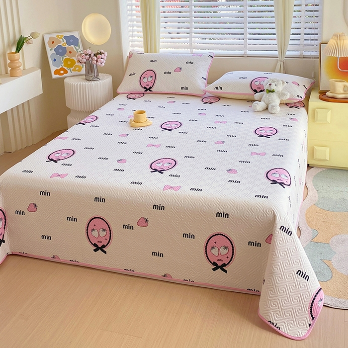 91家纺网 家纺一手货源 找家纺 羽爱家纺 2025新款A类双面印花全棉水洗床盖套件-三件套 草莓奶昔-