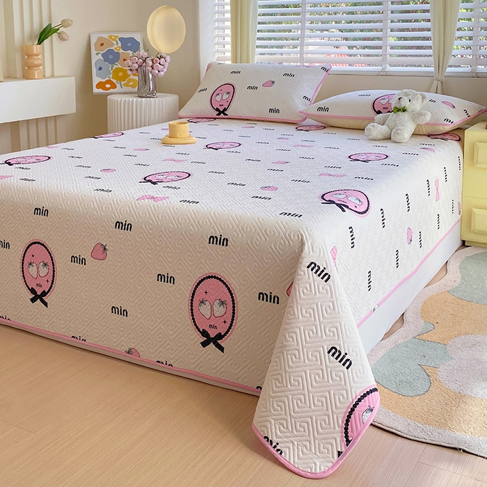 91家纺网 家纺一手货源 找家纺 羽爱家纺 2025新款A类双面印花全棉水洗床盖套件-三件套 草莓奶昔-